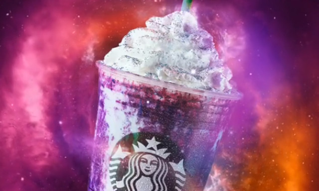 A Starbucks &uacute;j Galaxy Frappuccino-ja kilő az űrbe!