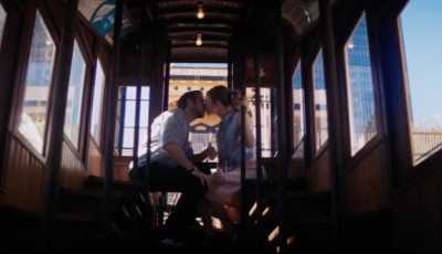 Ryan Gosling &eacute;s Emma Stone &uacute;jra egy p&aacute;rt alkot a nagyv&aacute;sznon -  itt az első trailer