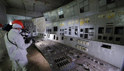 &Iacute;me az első felv&eacute;telek a turist&aacute;k előtt megnyitott csernobili atomerőmű ir&aacute;ny&iacute;t&oacute;term&eacute;ből
