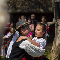 Na ezért nem hervadnak el a szennai lányok! Húsvéti forgatag KÉPGALÉRIA a skanzenből