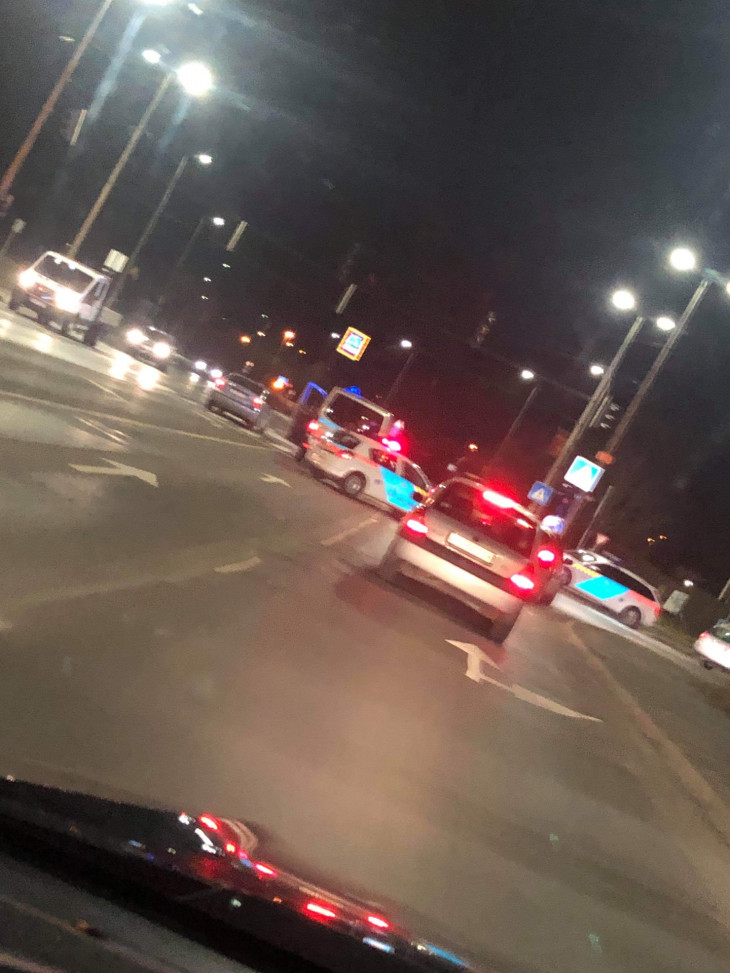 Baleset az Aldinál- Két autó ütközött a Dombóvári úton