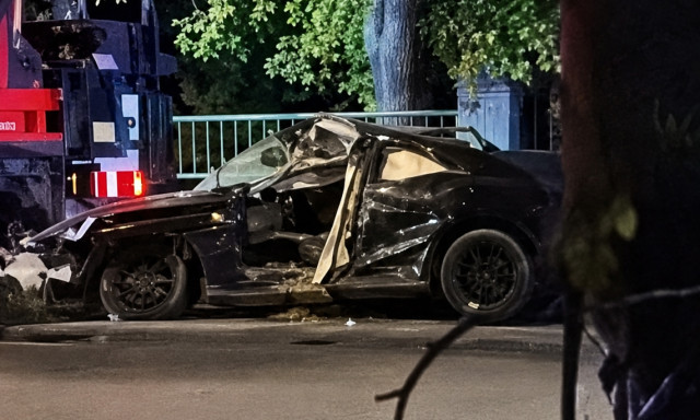 Brut&aacute;lis baleset Kaposv&aacute;ron, a sofőr &eacute;letvesz&eacute;lyesen megs&eacute;r&uuml;lhetett