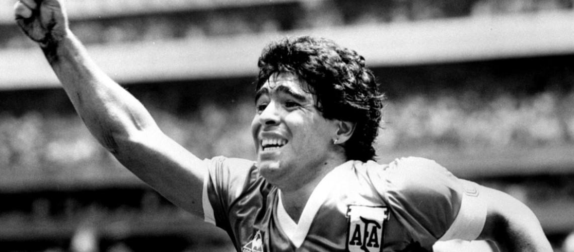 Elhunyt Diego Maradona