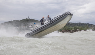 Egyetlen nap alatt 7 embert mentettek ki a Balatonb&oacute;l