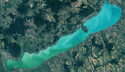 2000 &oacute;ta folyamatosan melegszik a Balaton