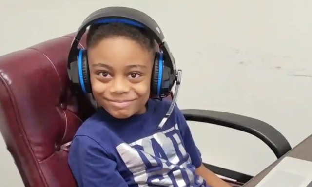 9 &eacute;vesen le&eacute;retts&eacute;gizett egy amerikai kisfi&uacute;, most egyetemre k&eacute;sz&uuml;l