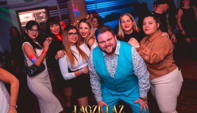 Lagzi L&aacute;z első felvon&aacute;s: &Iacute;gy n&eacute;z ki a klubhangulatba oltott lakodalmas feeling - GAL&Eacute;RIA