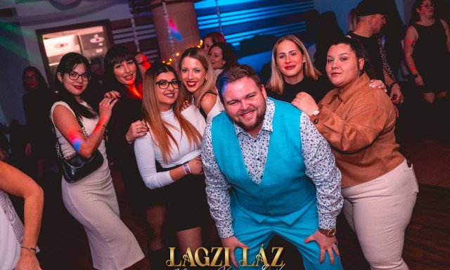 Lagzi L&aacute;z első felvon&aacute;s: &Iacute;gy n&eacute;z ki a klubhangulatba oltott lakodalmas feeling - GAL&Eacute;RIA
