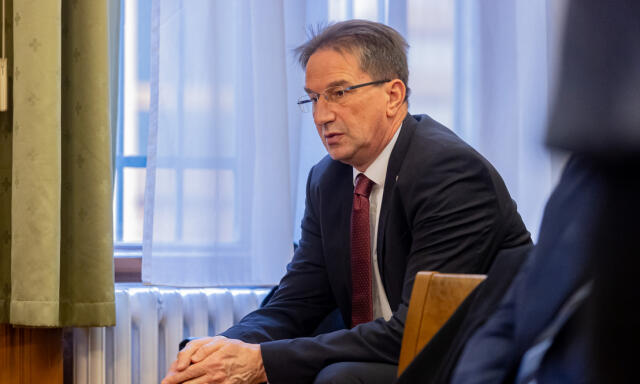 &Uacute;jra praktiz&aacute;lhat V&ouml;lner P&aacute;l