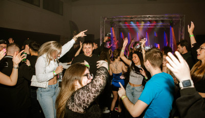 Metzker Vikt&oacute;ri&aacute;t&oacute;l Huge Carterig: ilyen volt a KEN 2026 esti bulija - GAL&Eacute;RIA