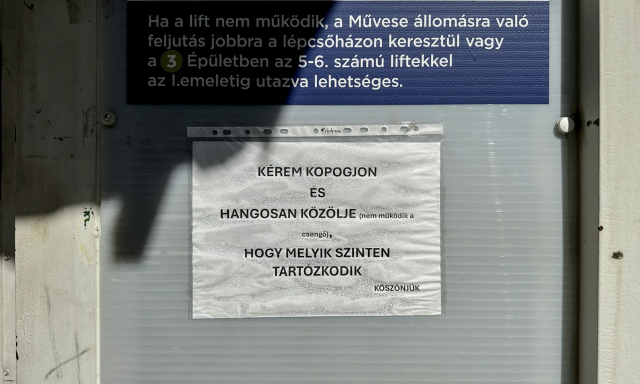 Ilyen is csak Magyarorsz&aacute;gon van: kiab&aacute;l&aacute;ssal műk&ouml;dik az egyik lift a Ritka Betegs&eacute;gek Int&eacute;zet&eacute;ben