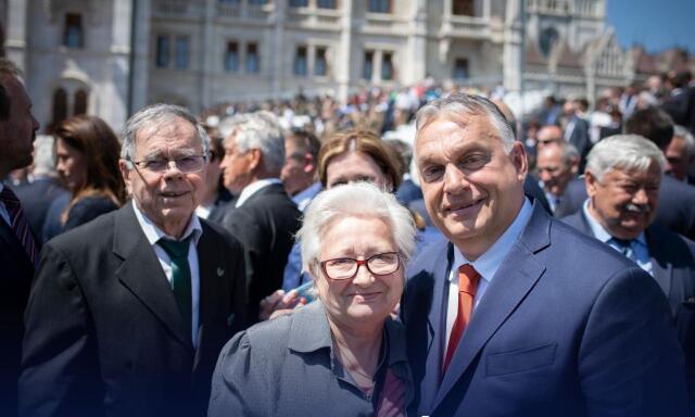 Ir&aacute;nytű Int&eacute;zet: Elvesztette nyugd&iacute;jas szavaz&oacute;it a Fidesz