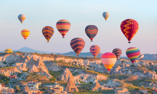 Bakancslist&aacute;s mesebeli &eacute;lm&eacute;nynek ad otthont Kaposv&aacute;r a hől&eacute;gballon verseny megrendez&eacute;s&eacute;vel