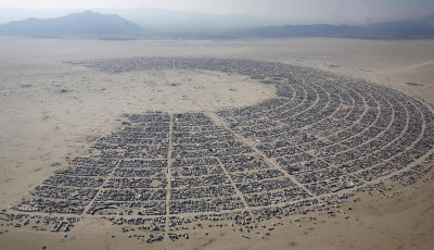 Hollandi&aacute;ba j&ouml;n a Burning Man!