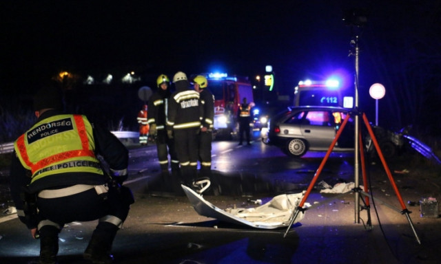 Egy kaposm&eacute;rői f&eacute;rfi az &aacute;ldozata a szombat &eacute;jszakai aut&oacute;balesetnek