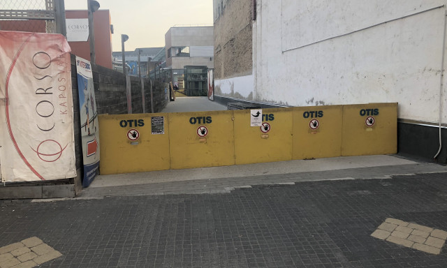 Lez&aacute;rt&aacute;k a Corso bej&aacute;rat&aacute;t az Ady felől!