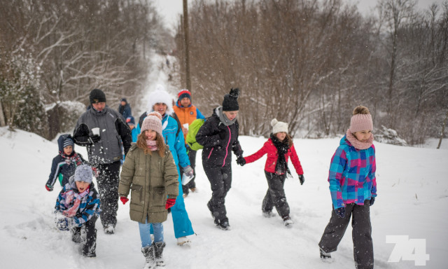 Bakancsokat k&eacute;sz&iacute;ts, melegen &ouml;lt&ouml;zz, szombaton ism&eacute;t H&aacute;rom Kir&aacute;lyok T&uacute;ra!