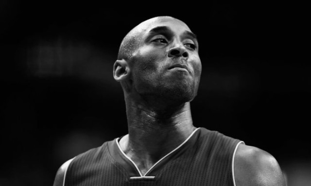 Elhunyt az NBA-legenda &ndash; Helikopter-balesetben &eacute;let&eacute;t vesztette Kobe Bryant