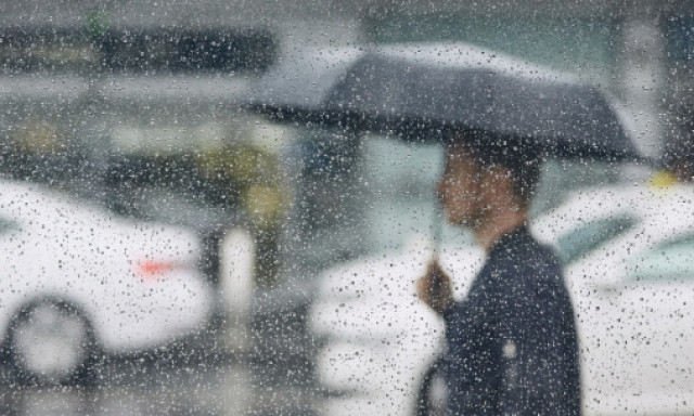 Minden lesz a h&eacute;ten, csak naps&uuml;t&eacute;s nem