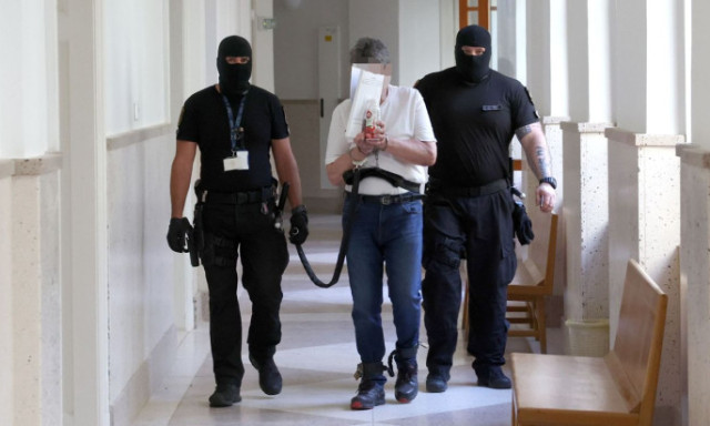 Kaposv&aacute;ri pedofil-&uuml;gy: T&ouml;bb &eacute;v b&ouml;rt&ouml;nre &iacute;t&eacute;lt&eacute;k az LMP volt politikus&aacute;t