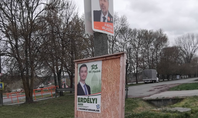 Eddig kell m&eacute;g n&eacute;zegetn&uuml;nk a v&aacute;laszt&aacute;si plak&aacute;tokat a v&aacute;rosban