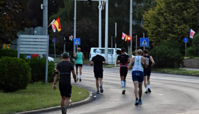 Trag&eacute;dia a nagyat&aacute;di triatlonversenyen: &eacute;let&eacute;t vesztette egy versenyző az egyik sz&aacute;m teljes&iacute;t&eacute;se k&ouml;zben