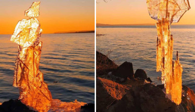 Jeges csodavil&aacute;g a Balaton partj&aacute;n: megjelentek a &bdquo;Kőman&oacute;k&rdquo; j&eacute;gszobrai