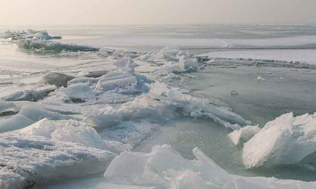 &Eacute;letvesz&eacute;lyes a Balaton jeg&eacute;n tart&oacute;zkodni