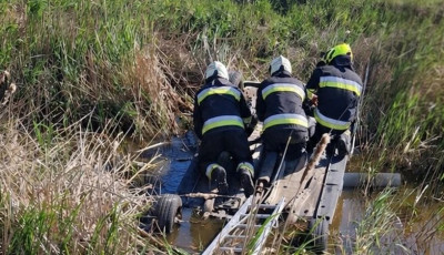 Meghalt a fiatal p&eacute;csi kosaras, csatorn&aacute;ba borult az aut&oacute;j&aacute;val Fony&oacute;dn&aacute;l