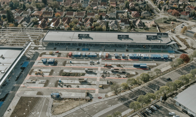 Pontosan mikor &eacute;s milyen &uuml;zletekkel nyit a kaposv&aacute;ri S Park? Mutatjuk!