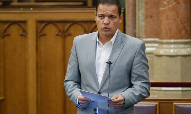 Witzmann Mih&aacute;ly szerint az uni&oacute;s forr&aacute;sok id&eacute;n akkor is meg&eacute;rkeztek volna, ha az előző korm&aacute;ny marad hatalmon