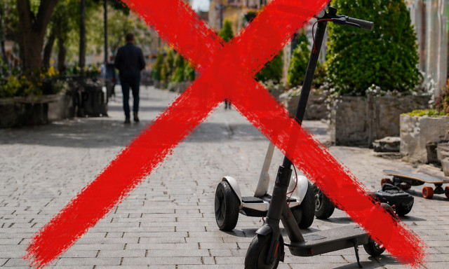 Korl&aacute;tozhatj&aacute;k az elektromos rollerek haszn&aacute;lat&aacute;t Kaposv&aacute;ron