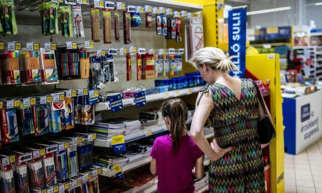 6700 gyermek kap ut&oacute;lag iskolakezd&eacute;si t&aacute;mogat&aacute;st
