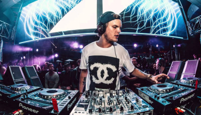 28 &eacute;vesen meghalt Avicii, a vil&aacute;g egyik legismertebb dj-je