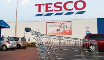 &Aacute;tvenn&eacute; a Tesco hely&eacute;t az Auchan