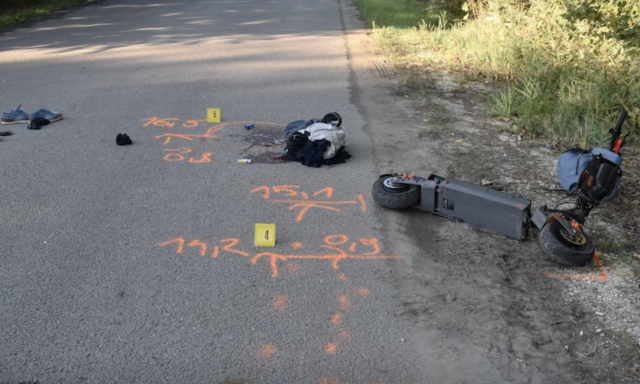 Belehalt a s&eacute;r&uuml;l&eacute;seibe a rolleres, aki őzzel &uuml;tk&ouml;z&ouml;tt