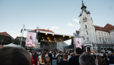 Kaposv&aacute;rra j&ouml;n a Bagossy Brothers Company - Itt vannak a Rippl-R&oacute;nai Fesztiv&aacute;l 2026 első fell&eacute;pői
