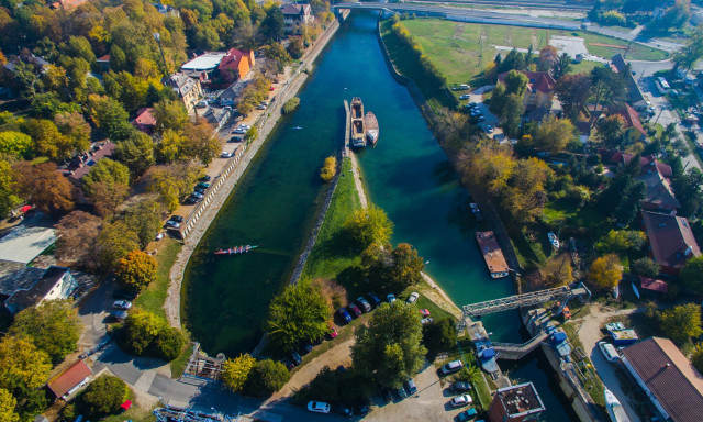 A Balaton viz&eacute;vel friss&iacute;tik fel a Si&oacute;-csatorn&aacute;t