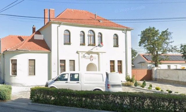 T&ouml;bbsz&ouml;r is r&aacute;lőttek egy Veszpr&eacute;m megyei polg&aacute;rmesterre