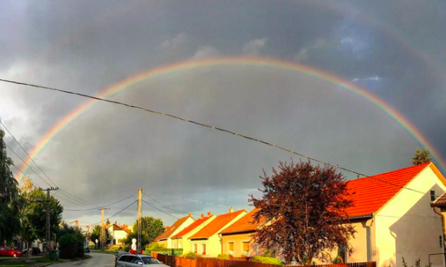 Teljes sziv&aacute;rv&aacute;ny rajzol&oacute;dott ki Kaposv&aacute;r felett
