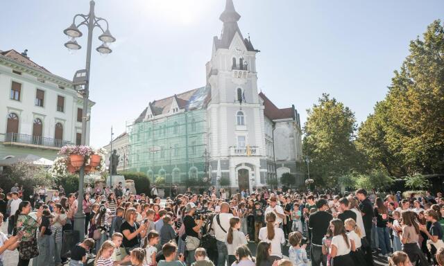 Ism&eacute;t gyerekzsivajt&oacute;l volt hangos a Kossuth t&eacute;r a Zene vil&aacute;gnapj&aacute;n