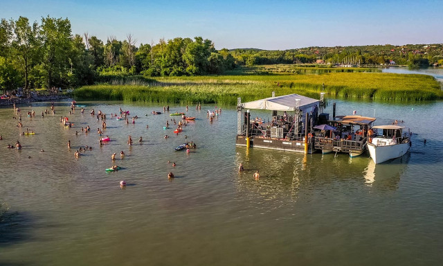 &Ouml;t minifesztiv&aacute;llal v&aacute;rja az &eacute;rdeklődőket a BalatON koncertsorozat