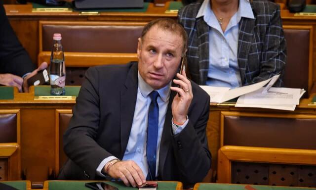 &Ouml;t &eacute;v b&ouml;rt&ouml;nre &iacute;t&eacute;lt&eacute;k Boldog Istv&aacute;nt, a Fidesz volt orsz&aacute;ggyűl&eacute;si k&eacute;pviselőj&eacute;t