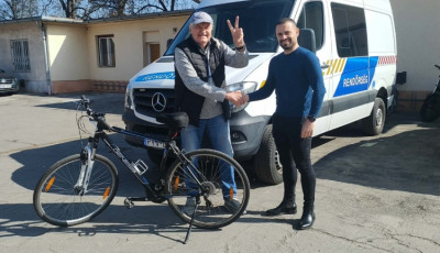 Ker&eacute;kp&aacute;rtolvaj testv&eacute;rp&aacute;rt fogtak el a kaposv&aacute;ri nyomoz&oacute;k