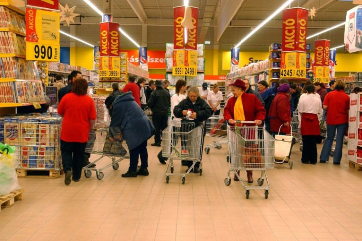 Végre a kaposvári eladók és boltosok is hazaérhetnek időben Szenteste!