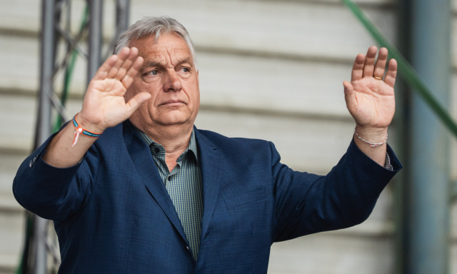 Nem egy, nem t&iacute;z - T&ouml;bb mint sz&aacute;z korm&aacute;nyhat&aacute;rozatot nem hoztak nyilv&aacute;noss&aacute;gra a v&aacute;laszt&aacute;sok előtt