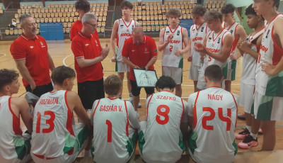 K&eacute;t kaposv&aacute;ri fi&uacute; is erős&iacute;ti a magyar U16-os kos&aacute;rlabda v&aacute;logatottat az EB-n