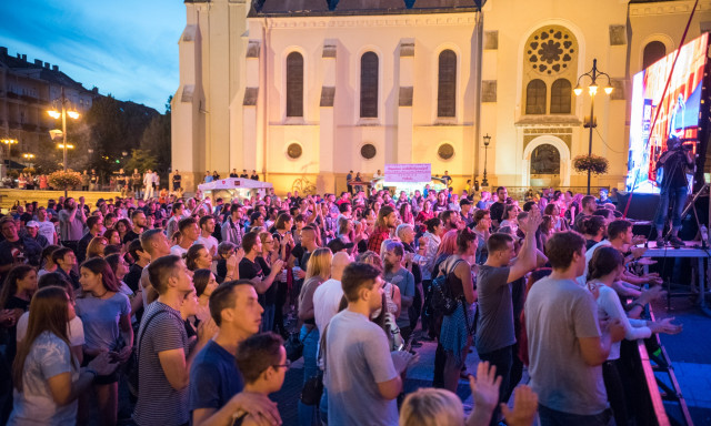 Az utols&oacute; napon is rengetegen buliztak a Mi&eacute;nk a v&aacute;roson! - GAL&Eacute;RIA