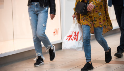 Tombol a Glamour napok a Kaposv&aacute;r Pl&aacute;z&aacute;ban - GAL&Eacute;RIA