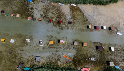 Elk&eacute;psztőnek tűnhet, de ezek a k&eacute;pek a Balatonon k&eacute;sz&uuml;ltek